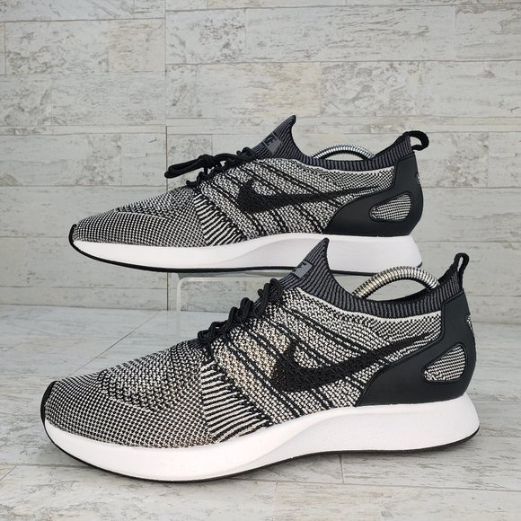 nike mariah flyknit racer oreo